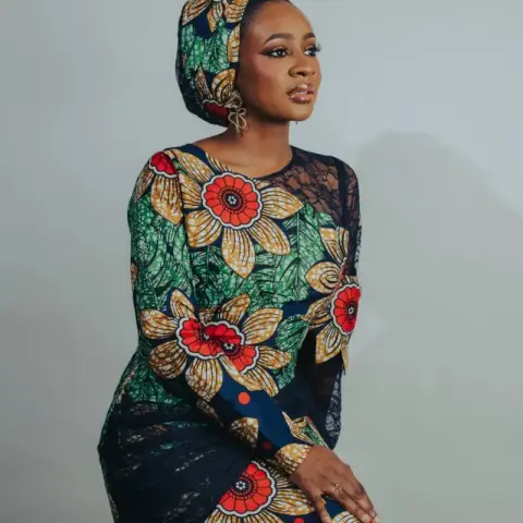 Robe fleurie Émeraude