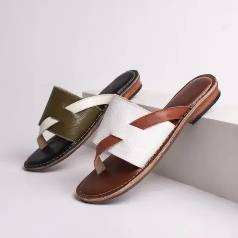 Mules en cuir bicolores