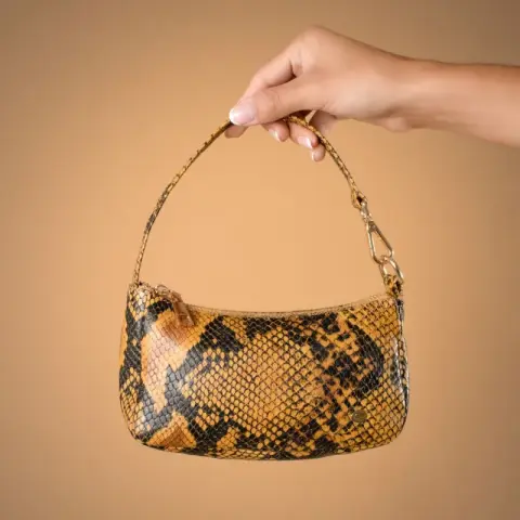 Sac porté épaule imprimé python