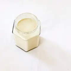 Sugar and coconut body scrub